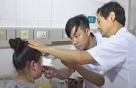 安徽首例“猪角膜”移植手术完成