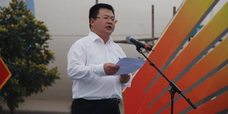 县委书记朱爱民撤职后：到民企养猪 借扶贫扩张升总裁