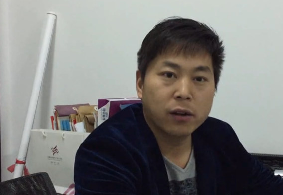 大学生放弃稳定工作上山养猪引质疑 如今年赚八千万