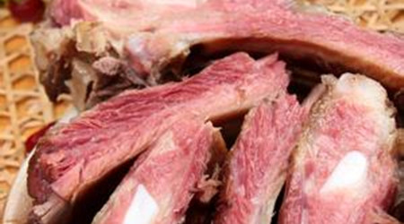 岁末年终 消费端逐步给力 “北年猪、南腊肉”