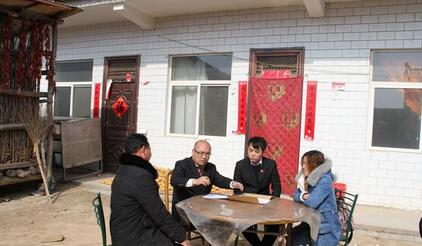 富县：森林猪损坏庄稼起纠纷 法官现场说法化矛盾