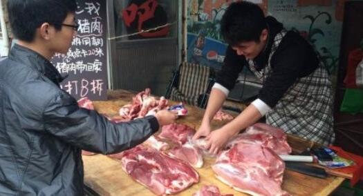 我在9元等你 说晚了：今个猪价8.2，已卖！