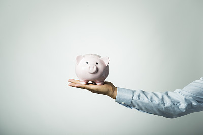 10年要养1800万头猪，大手笔！进口猪肉大减26%，今年呢？