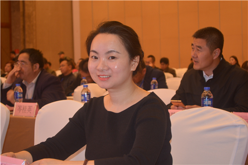 “2018中国猪业规模猪场战略合作峰会”下午现场直击五一猪价问题！