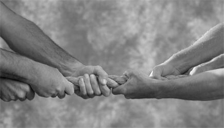 2018年饲料行业发展现状分析，产量首次下滑