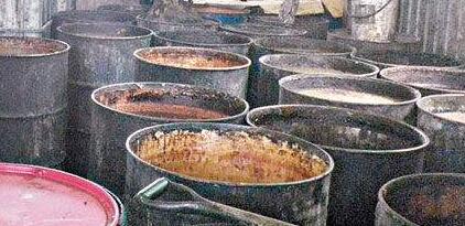 废弃养猪场内炼“黑心油” 南昌一非法提炼窝点被查！