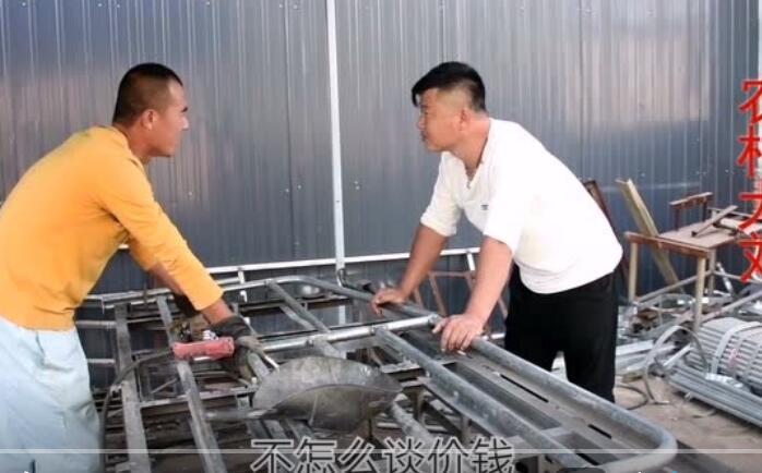 3000块一套的猪产床贵么？大哥：养猪的不差钱，很少有讲价的