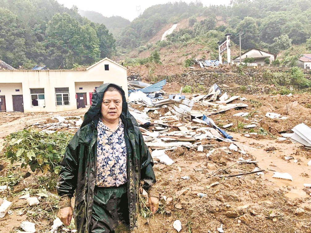 英山突发山体滑坡，300余头生猪被埋？