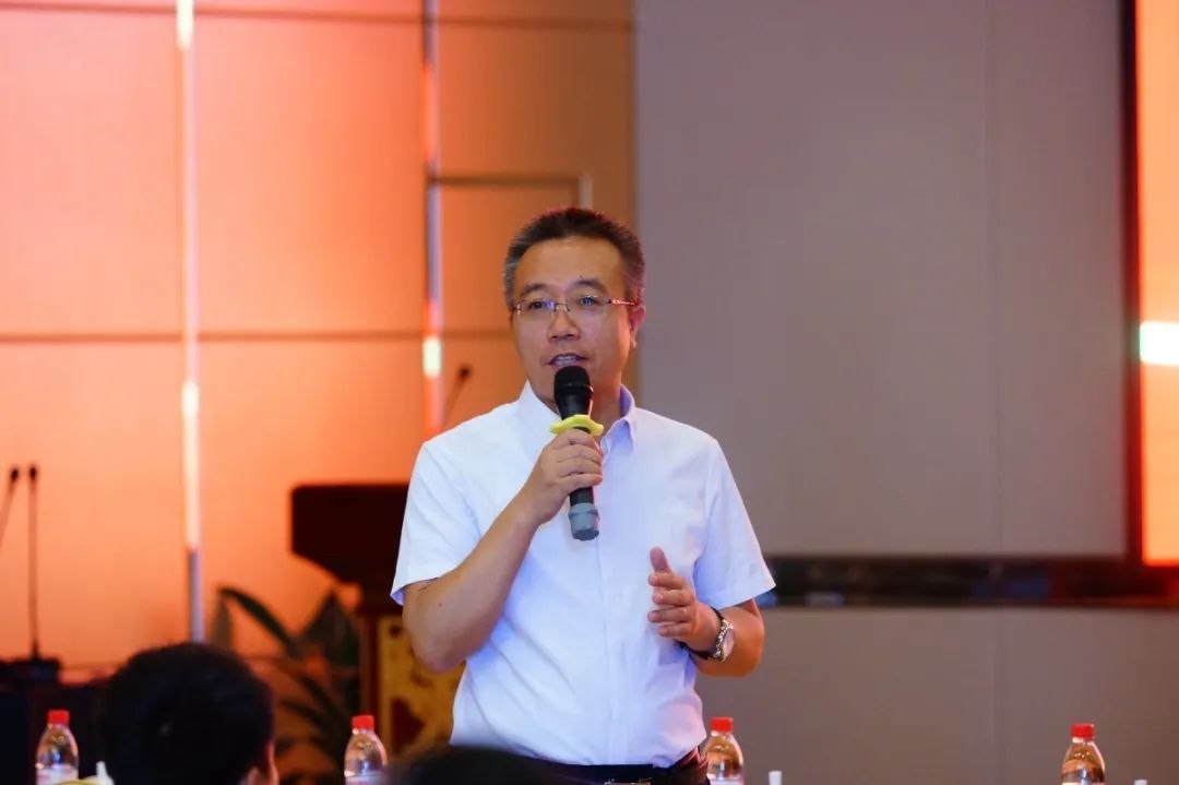 周健2.jpg
