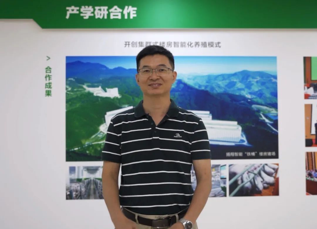 李长春老师.jpg